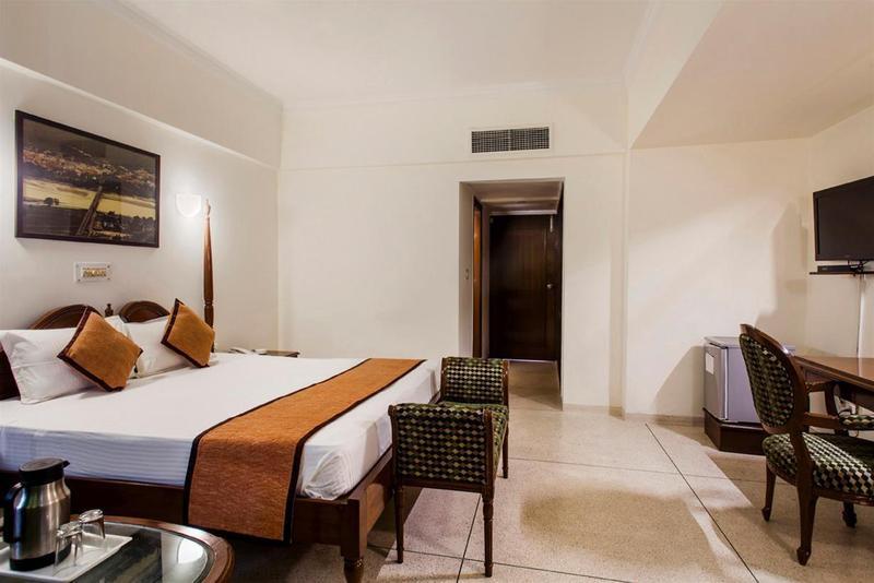 Hotel Alpana Haridwār Extérieur photo
