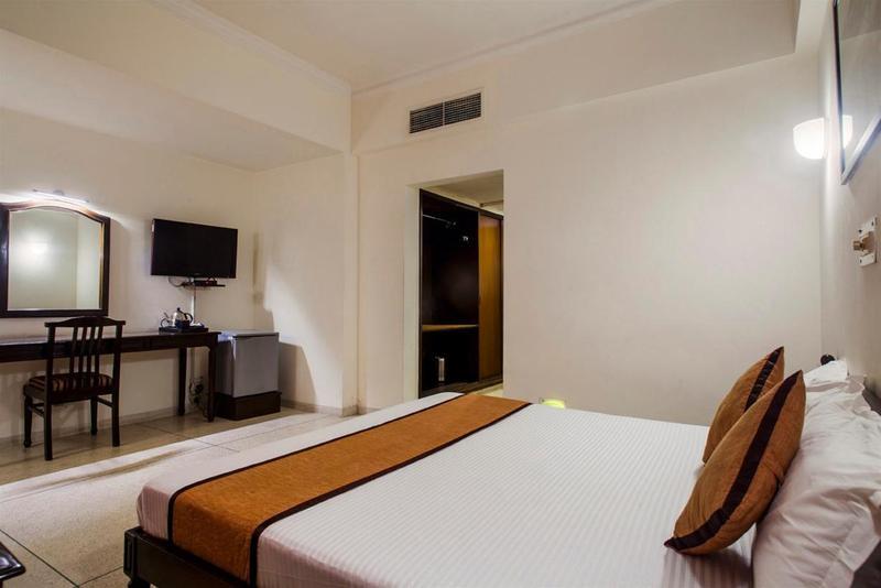 Hotel Alpana Haridwār Extérieur photo
