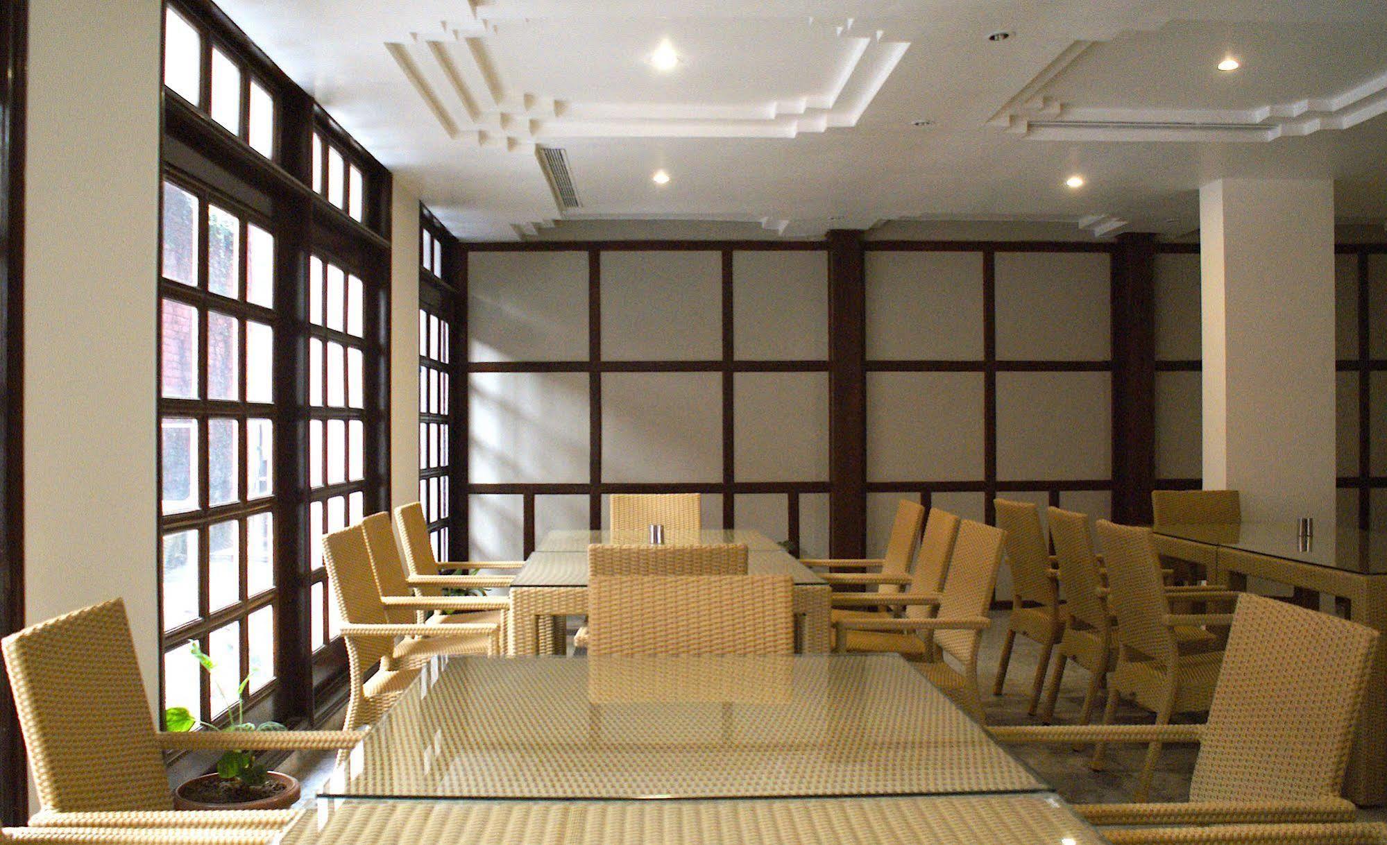 Hotel Alpana Haridwār Extérieur photo