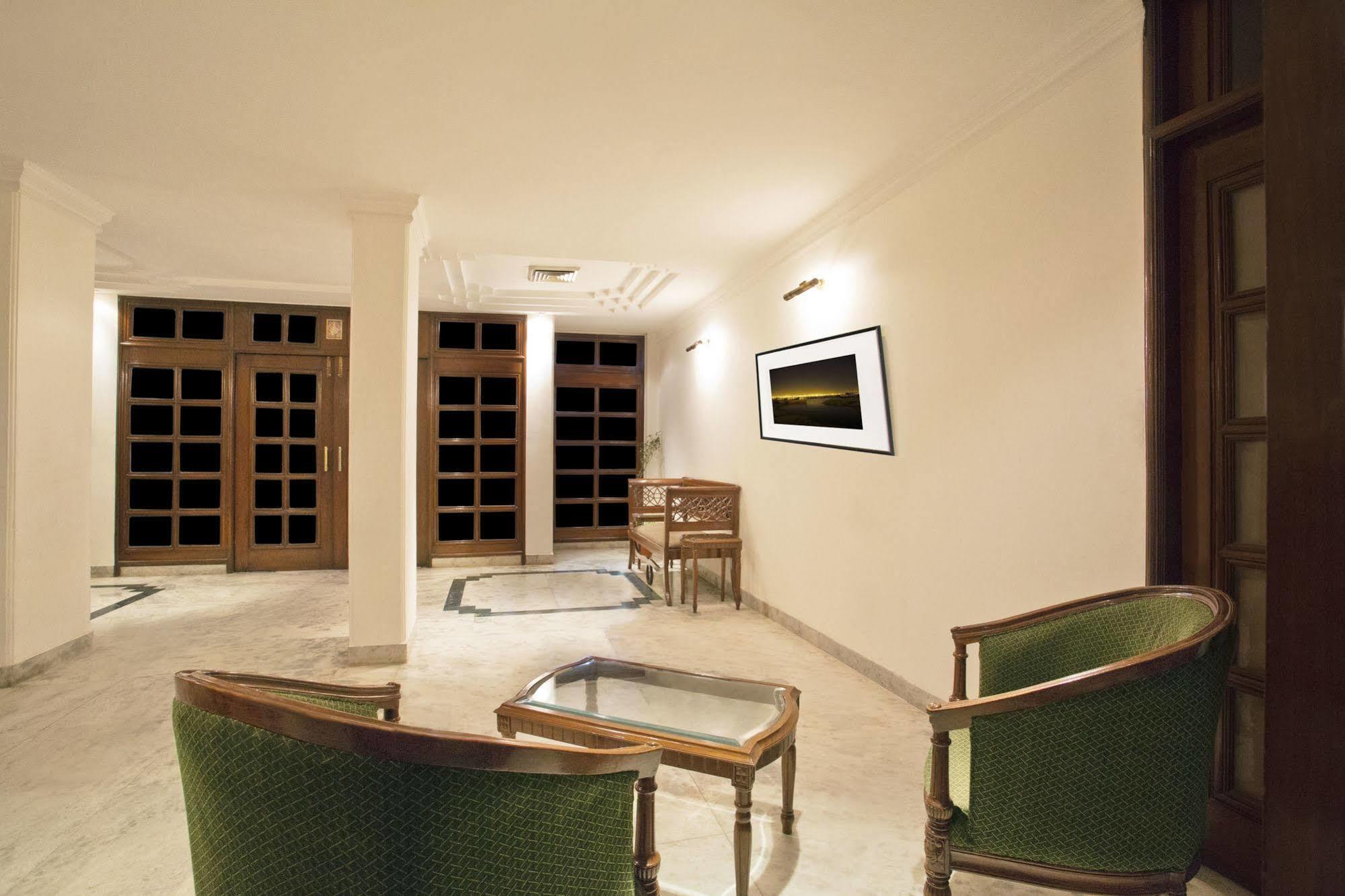 Hotel Alpana Haridwār Extérieur photo