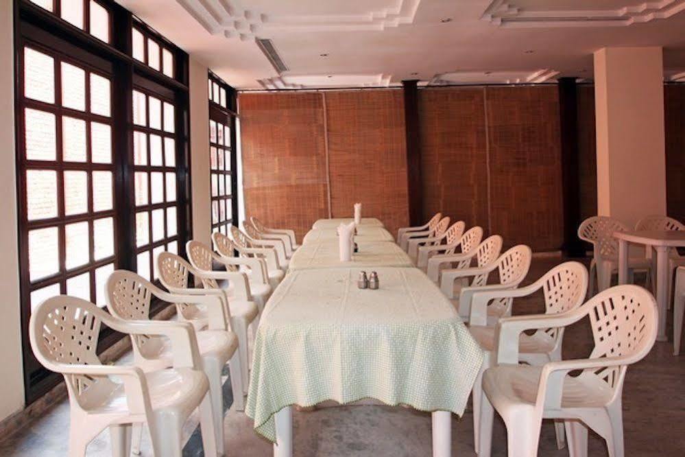 Hotel Alpana Haridwār Extérieur photo